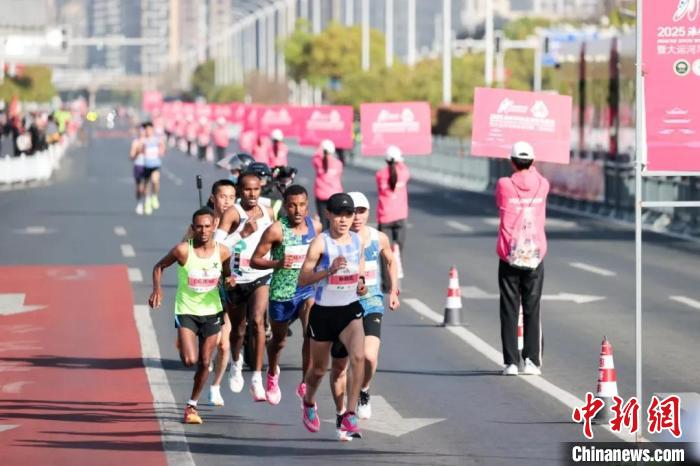2025淮安马拉松点亮运河之都 大运河文化与赛事经